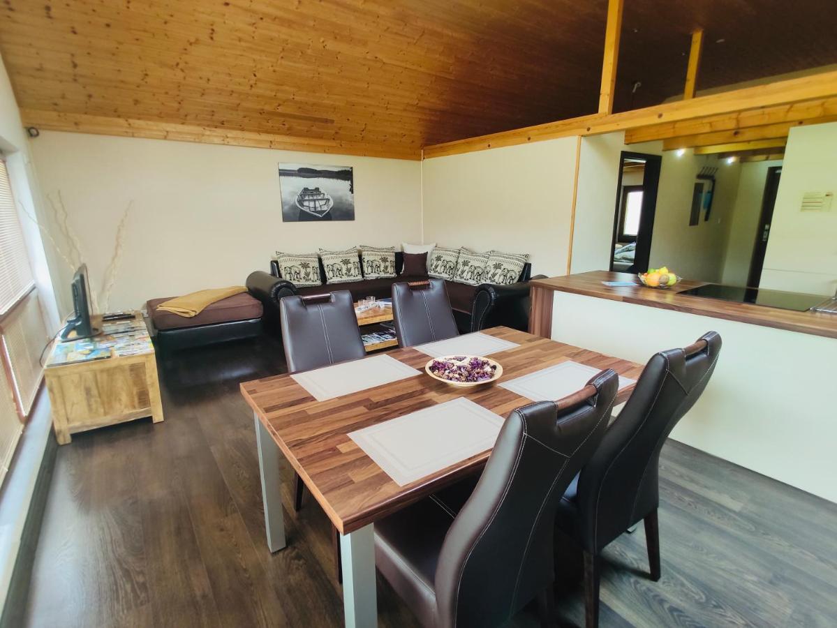 Grand Spa Holiday Home Sklené Teplice エクステリア 写真