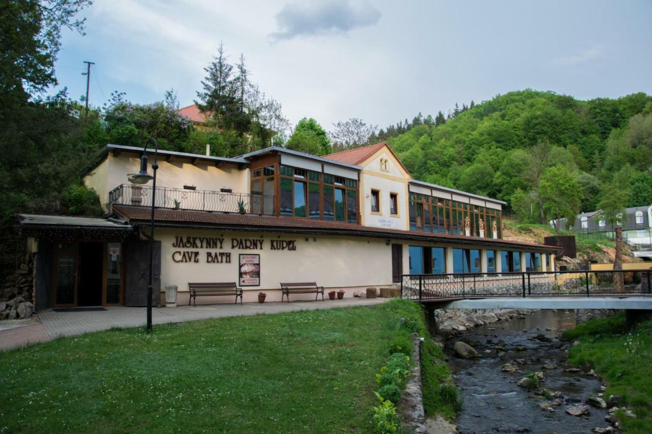 Grand Spa Holiday Home Sklené Teplice エクステリア 写真